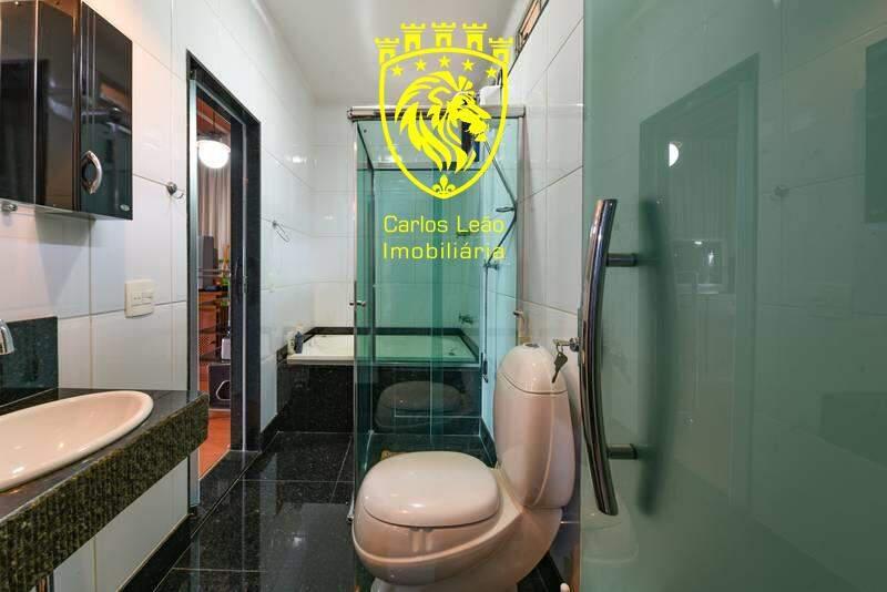 Casa, Santa Lúcia, 5 Quartos, 4 Vagas, 3 Suítes
