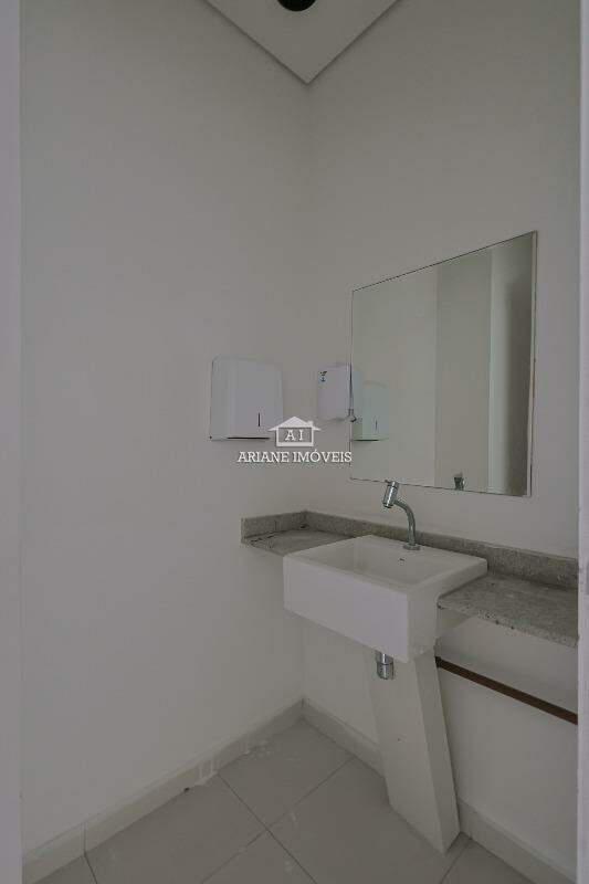 Sala, Vila da Serra, 0 Quarto, 3 Vagas
