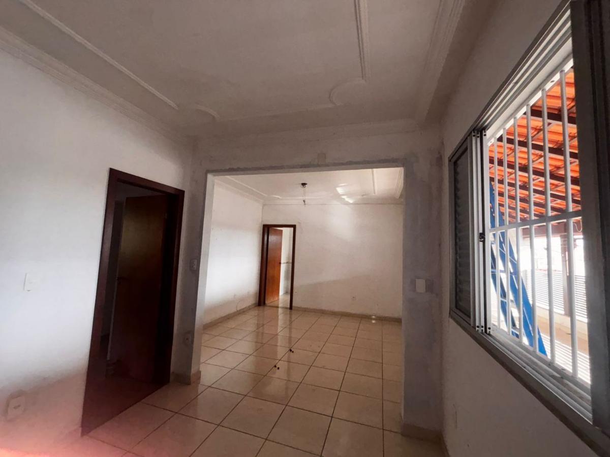 Casa, Nova Floresta, 6 Quartos, 3 Vagas, 4 Suítes