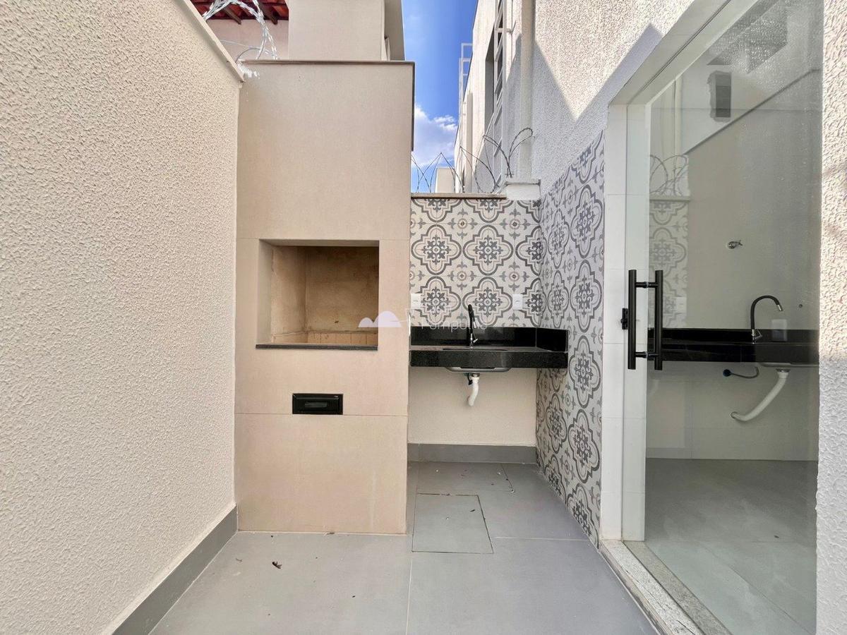 Casa, Planalto, 2 Quartos, 1 Vaga, 2 Suítes