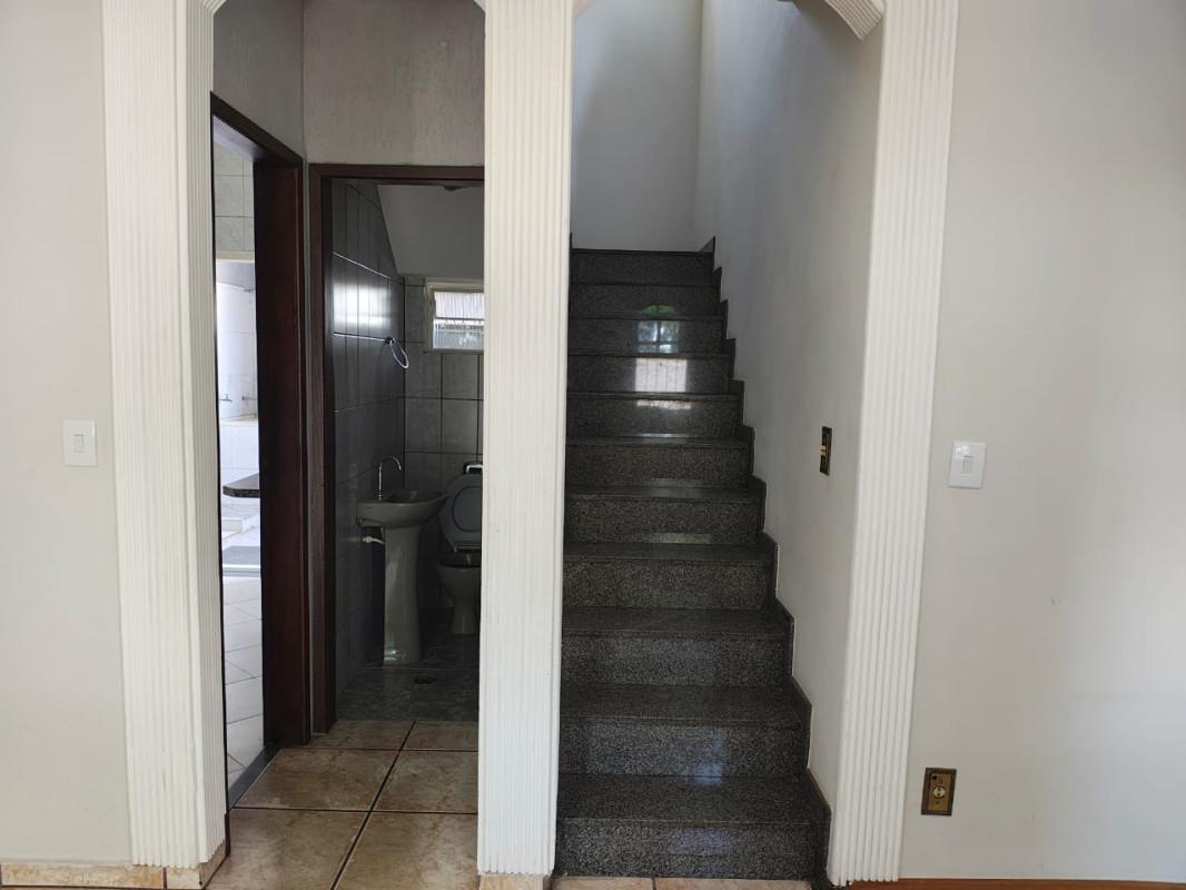 Casa, Serrano, 4 Quartos, 4 Vagas, 1 Suíte