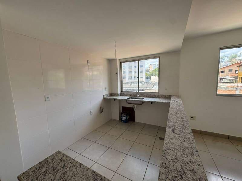 Cobertura, Concórdia, 2 Quartos, 2 Vagas, 1 Suíte