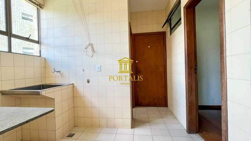 Apartamento, Cruzeiro, 4 Quartos, 2 Vagas, 1 Suíte