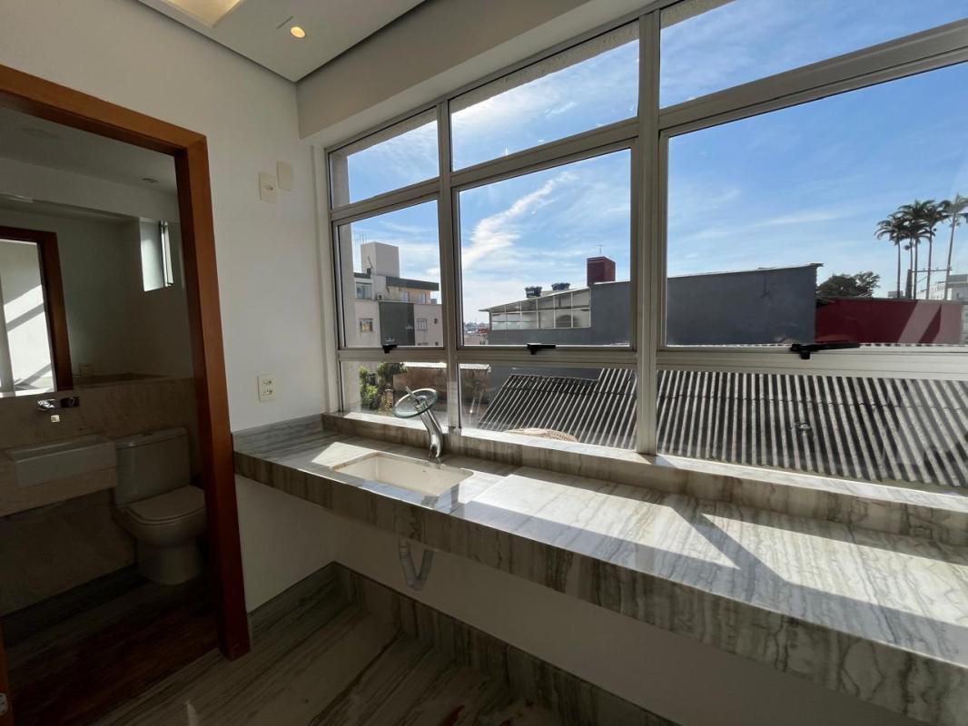 Sala, Padre Eustáquio, 0 Quarto, 1 Vaga