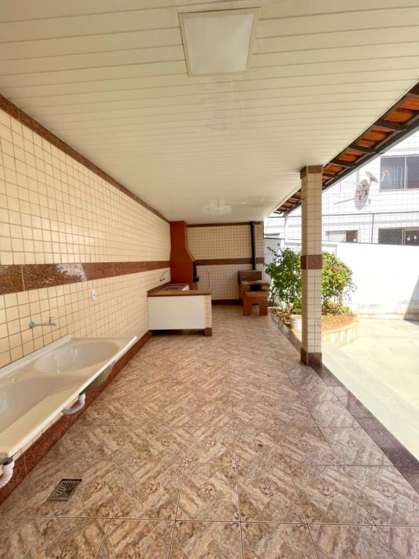 Casa, Castelo, 5 Quartos, 4 Vagas, 2 Suítes