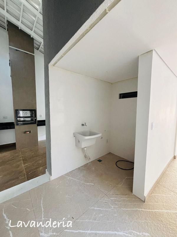Casa, Cabral, 3 Quartos, 4 Vagas, 1 Suíte