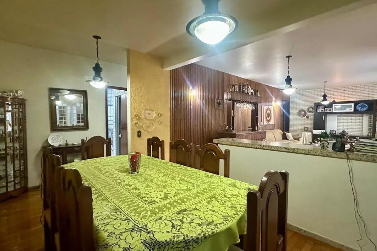 Casa, Serra, 4 Quartos, 4 Vagas, 1 Suíte