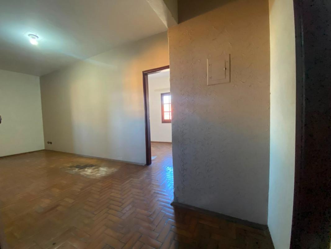 Casa, Centro, 5 Quartos, 1 Vaga, 2 Suítes