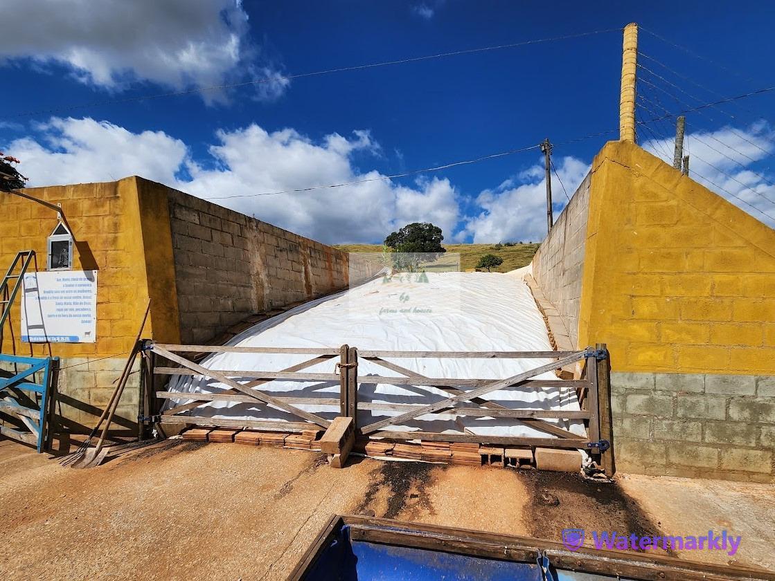 Fazenda, Centro, 6 Quartos, 4 Vagas, 1 Suíte