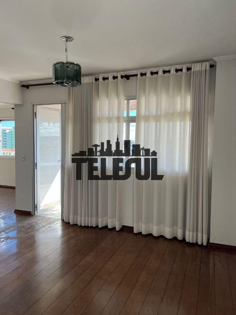 Apartamento, Centro, 3 Quartos, 0 Vaga, 1 Suíte