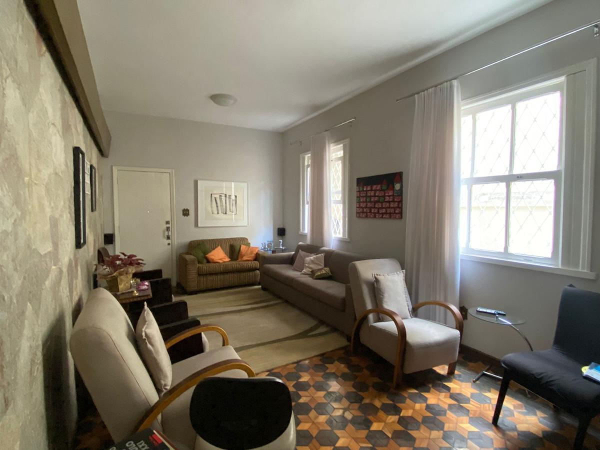 Casa, Floresta, 12 Quartos, 0 Vaga, 2 Suítes