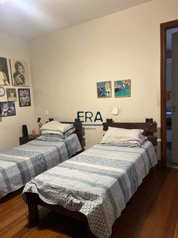 Casa, Belvedere, 4 Quartos, 0 Vaga, 1 Suíte