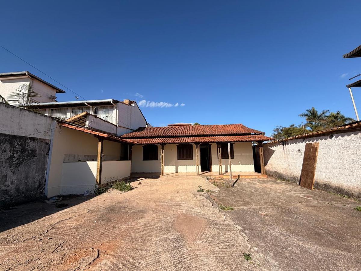 Casa, Jardim Canadá, 3 Quartos, 0 Vaga