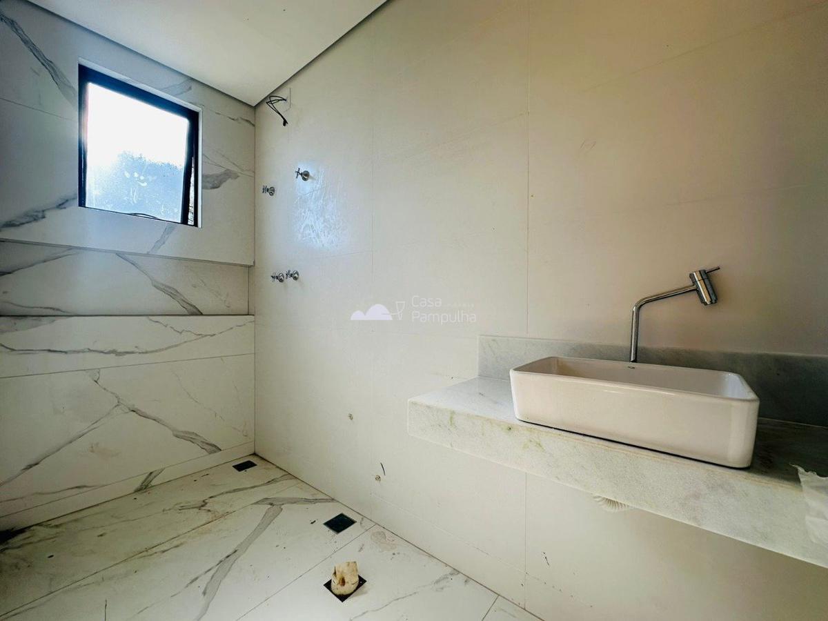 Casa, Planalto, 3 Quartos, 2 Vagas, 1 Suíte