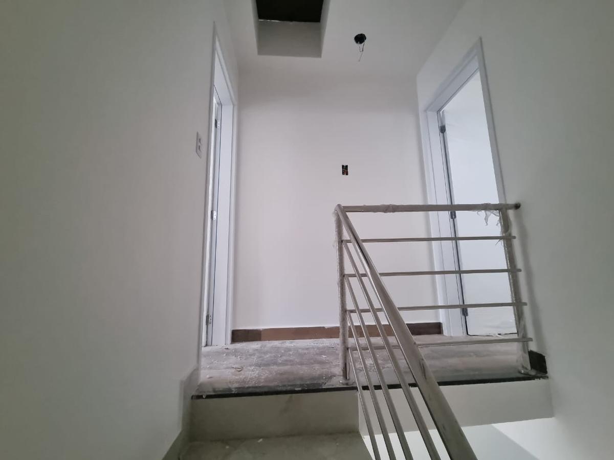 Casa, Vila Clóris, 2 Quartos, 1 Vaga, 2 Suítes