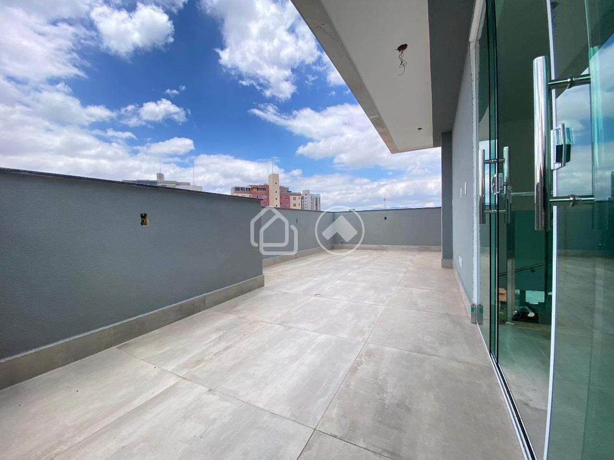 Cobertura, Minas Brasil, 2 Quartos, 2 Vagas, 1 Suíte