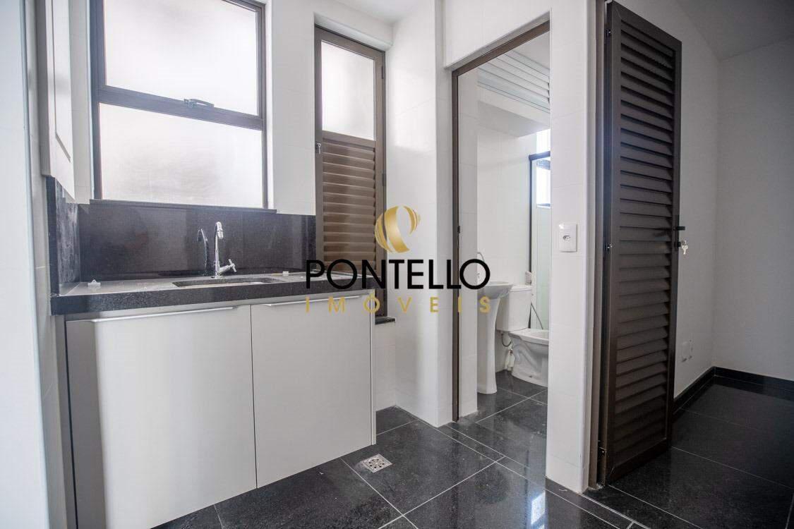 Apartamento, Centro, 4 Quartos, 4 Vagas, 2 Suítes