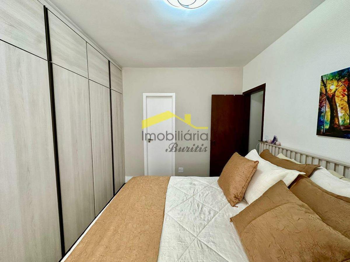 Apartamento, Vila Paris, 4 Quartos, 2 Vagas, 1 Suíte