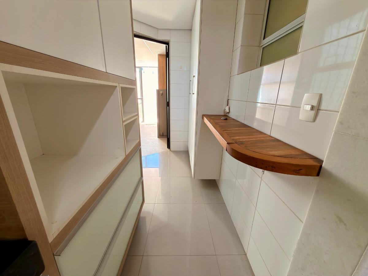 Apartamento, Itapoã, 3 Quartos, 2 Vagas, 2 Suítes