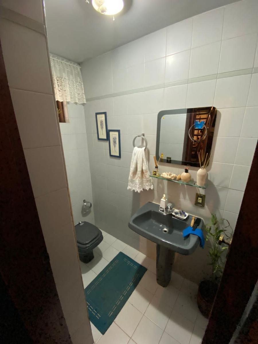 Casa, Barro Preto, 4 Quartos, 2 Vagas, 1 Suíte