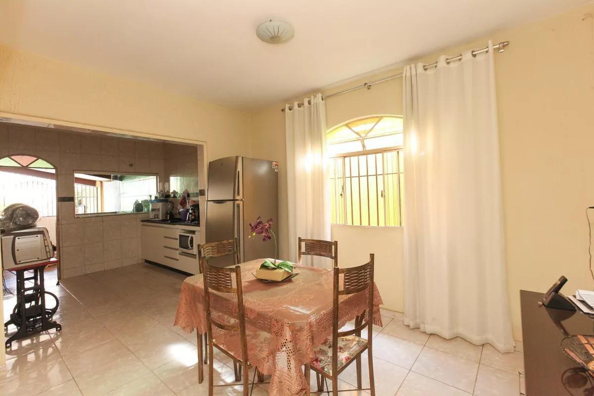 Casa, Tirol (barreiro), 3 Quartos, 1 Vaga, 1 Suíte