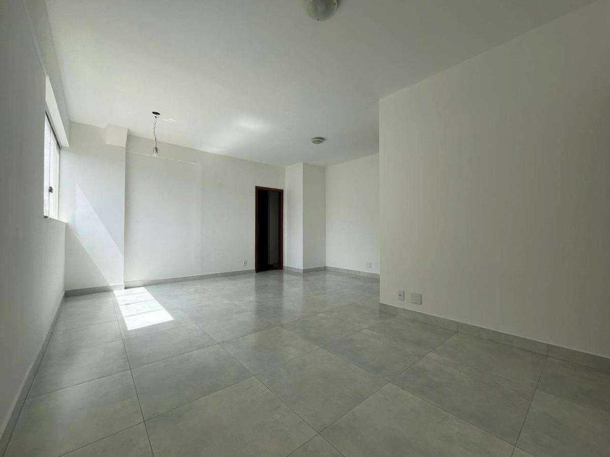 Apartamento, Funcionários, 3 Quartos, 2 Vagas, 1 Suíte