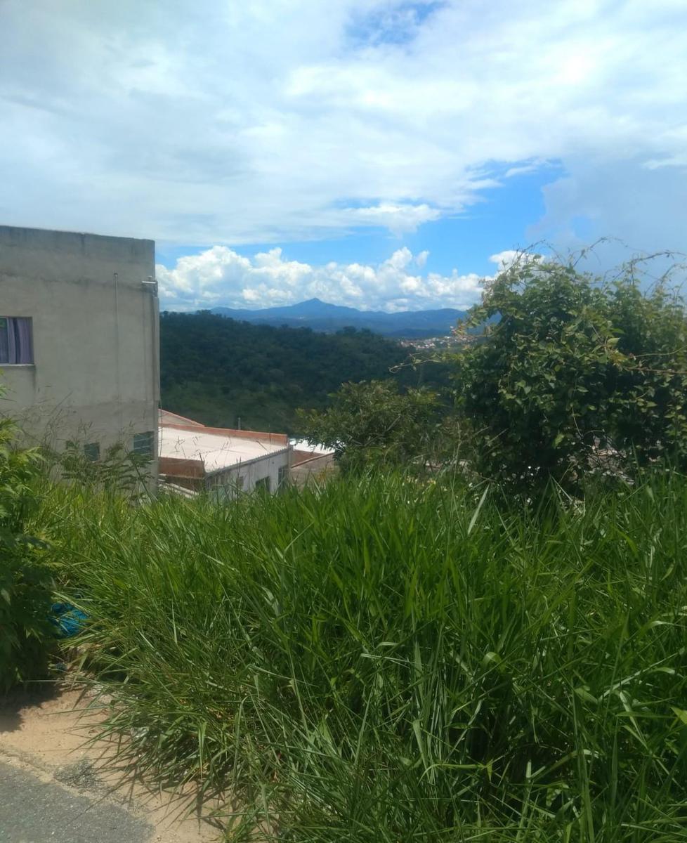 Lote, Castanheira, 0 Quarto, 0 Vaga