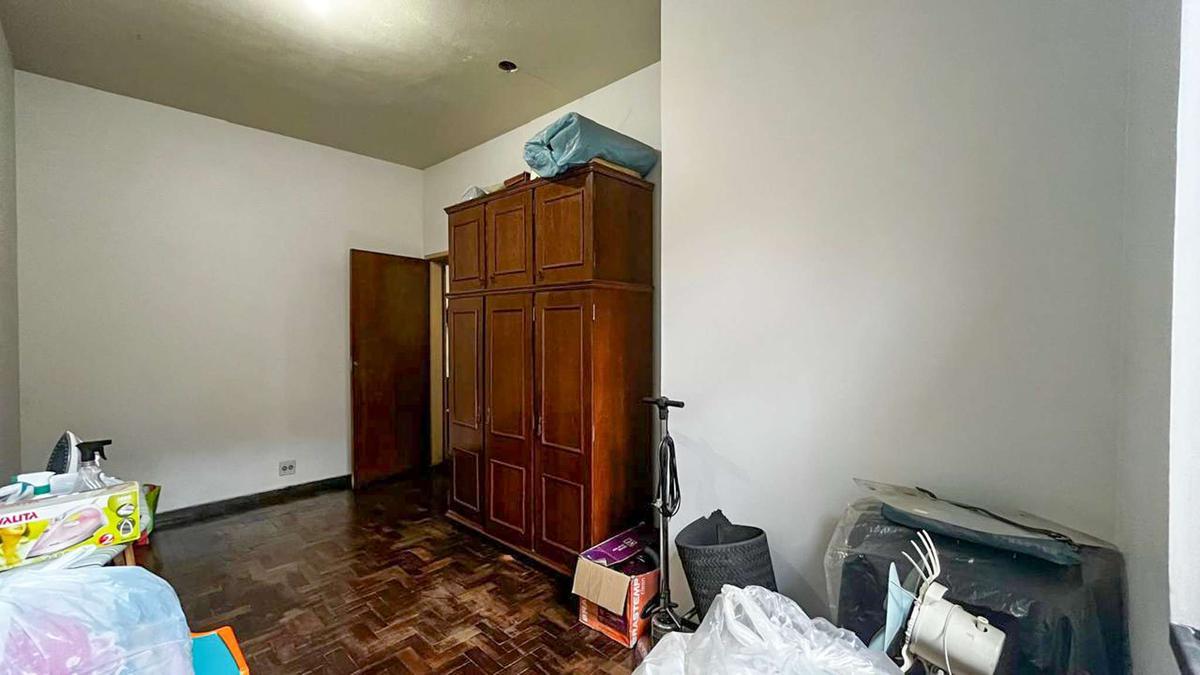 Casa, Santa Terezinha, 4 Quartos, 5 Vagas, 1 Suíte