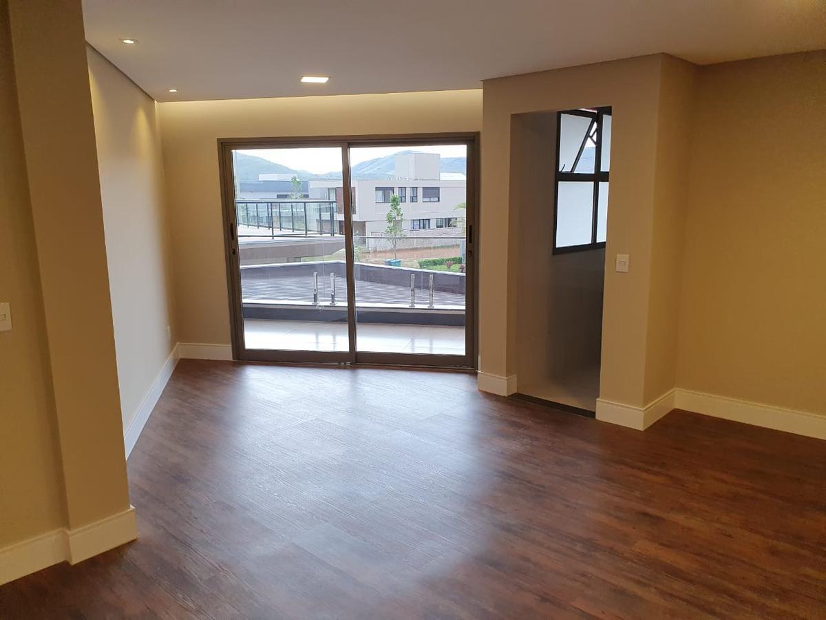 Casa, Alphaville - Lagoa dos Ingleses, 5 Quartos, 4 Vagas, 1 Suíte