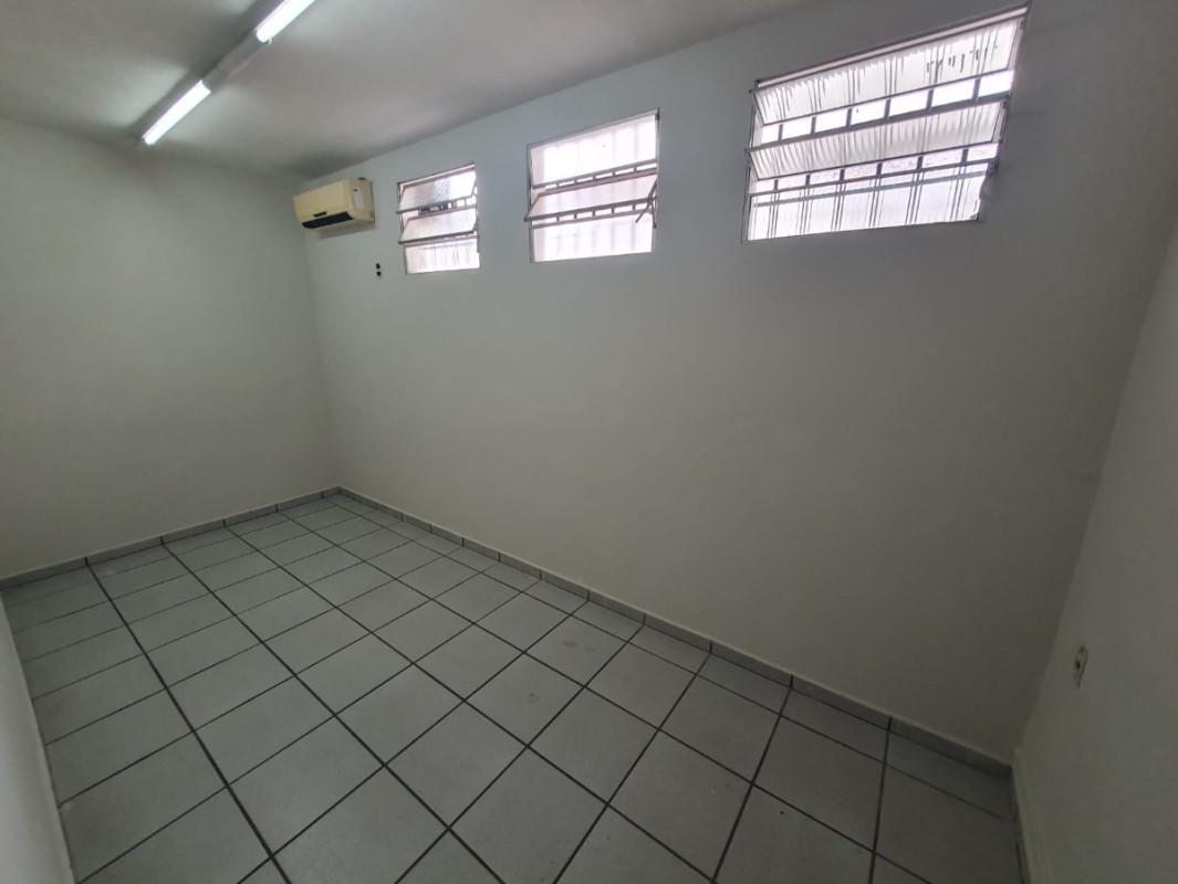 Casa Comercial, Nova Suíssa, 6 Quartos, 4 Vagas