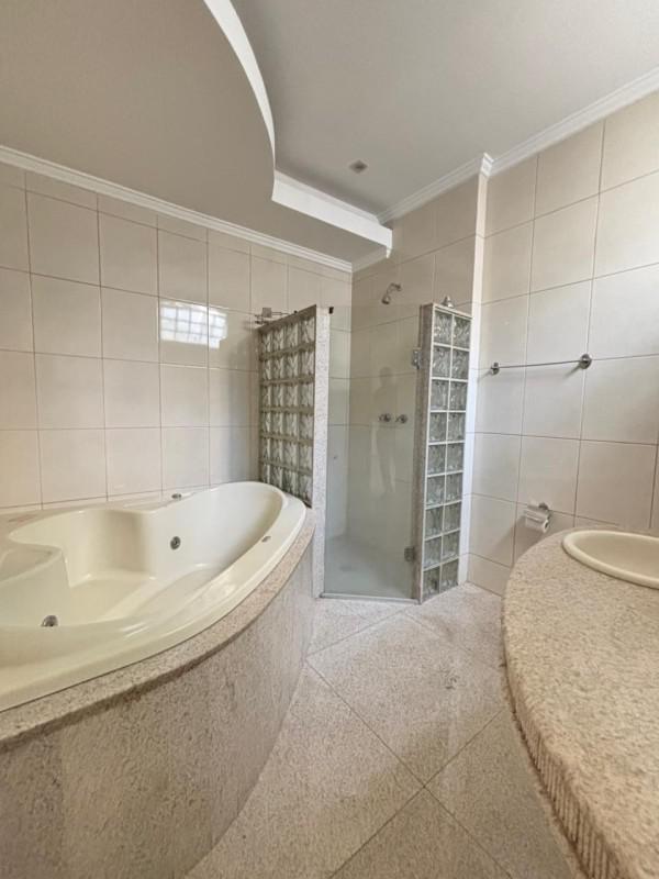 Casa, Itapoã, 5 Quartos, 5 Vagas, 3 Suítes