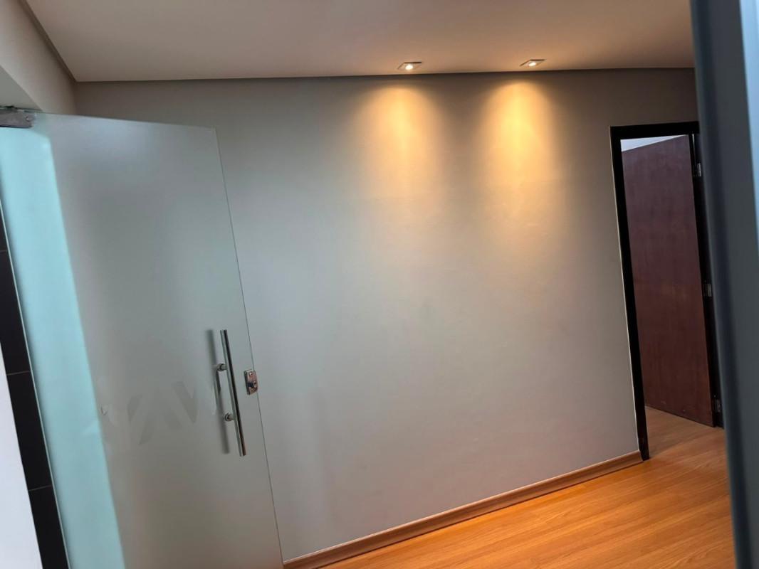 Sala, Centro, 0 Quarto, 1 Vaga