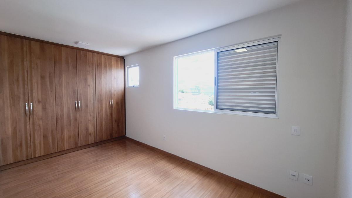 Cobertura, Concórdia, 4 Quartos, 2 Vagas, 2 Suítes