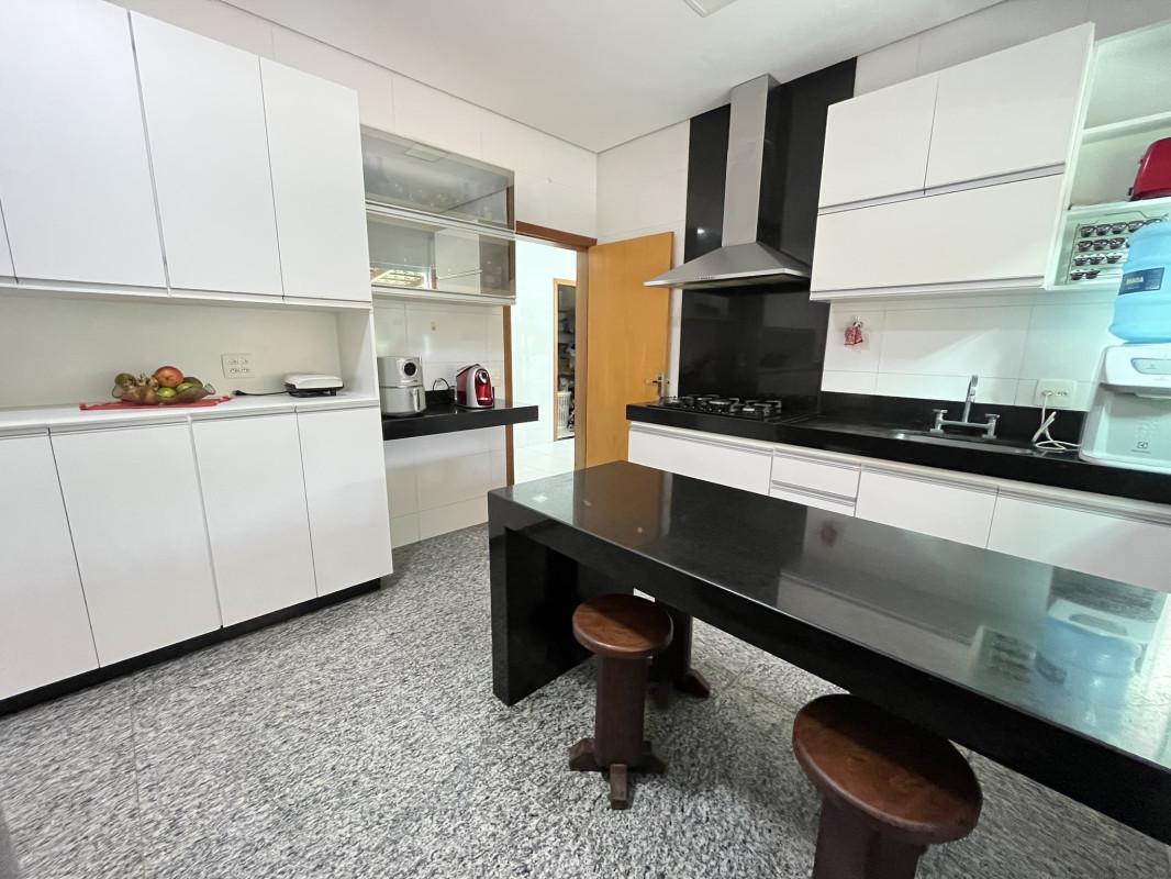 Casa, Arquipélago Verde, 4 Quartos, 6 Vagas, 1 Suíte