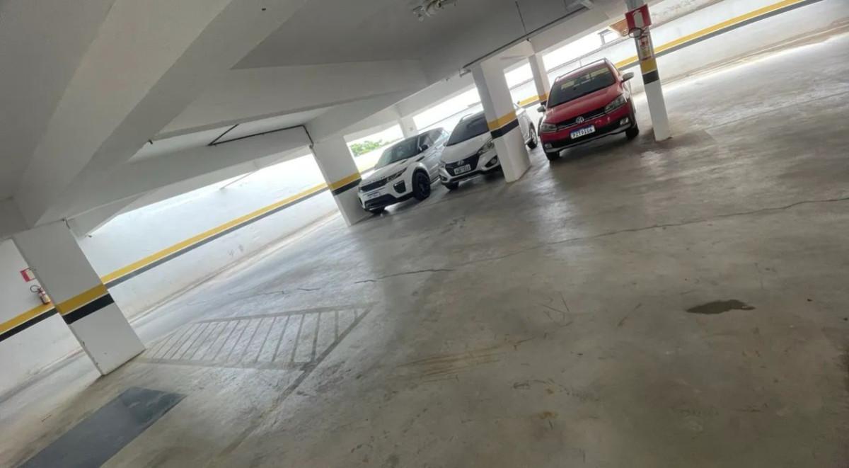 Cobertura, Coqueiros, 3 Quartos, 2 Vagas, 1 Suíte