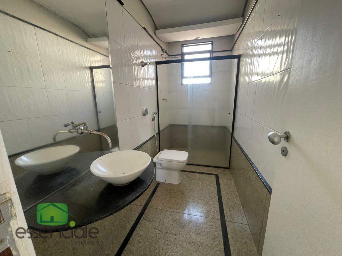 Apartamento, Barreiro, 3 Quartos, 2 Vagas, 1 Suíte
