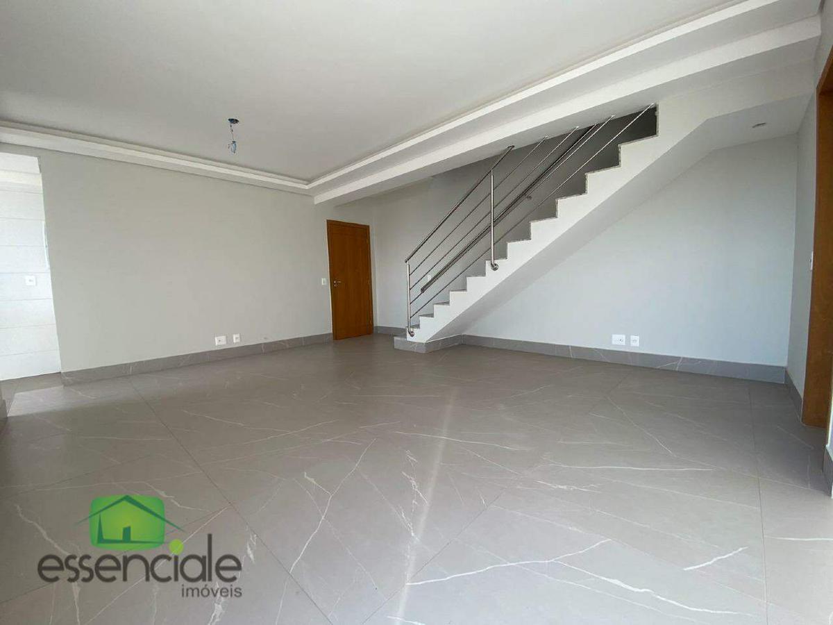 Cobertura, Fonte Grande, 3 Quartos, 2 Vagas, 1 Suíte