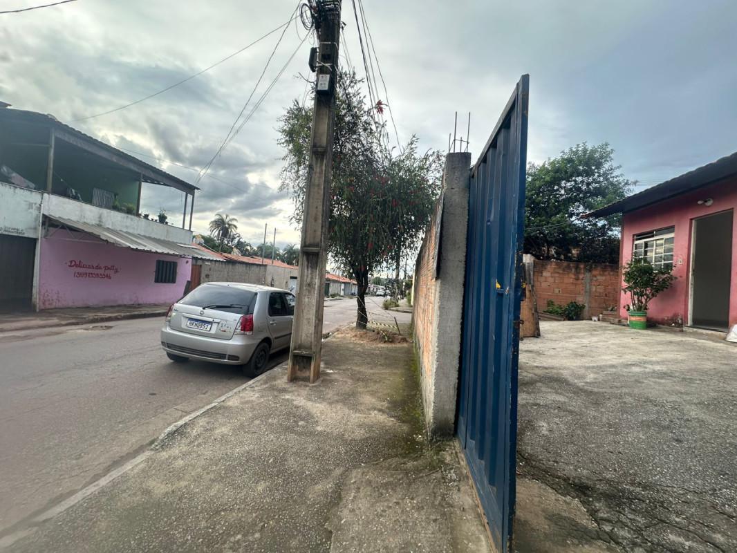 Casa, Vila Verde, 2 Quartos, 3 Vagas