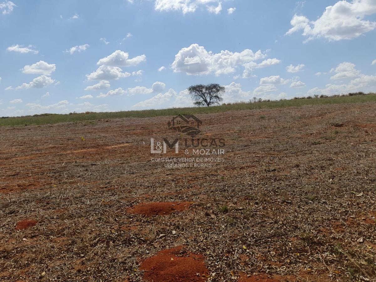 Fazenda, Zona Rural, 2 Quartos, 0 Vaga