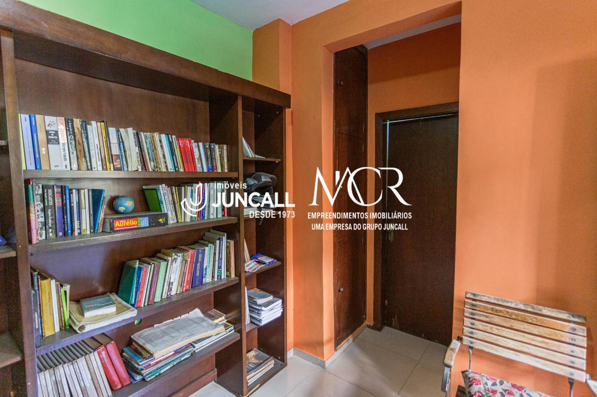 Casa, Concórdia, 8 Quartos, 4 Vagas, 2 Suítes