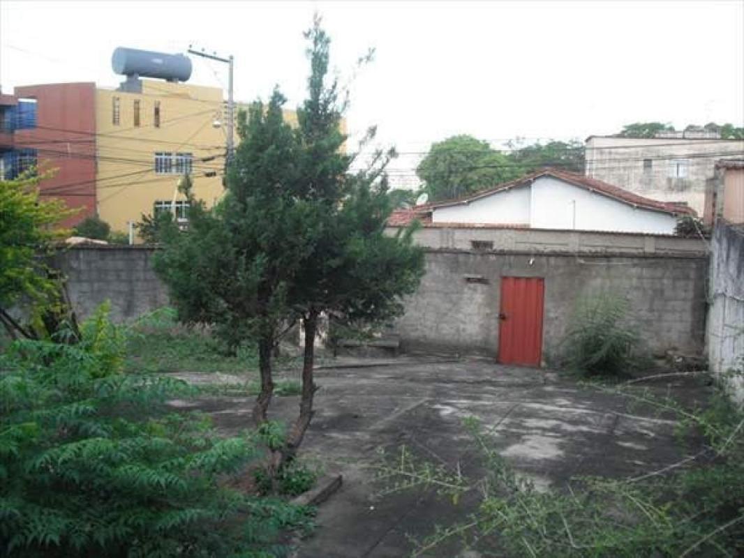 Lote, Dom Bosco, 3 Quartos, 2 Vagas, 1 Suíte
