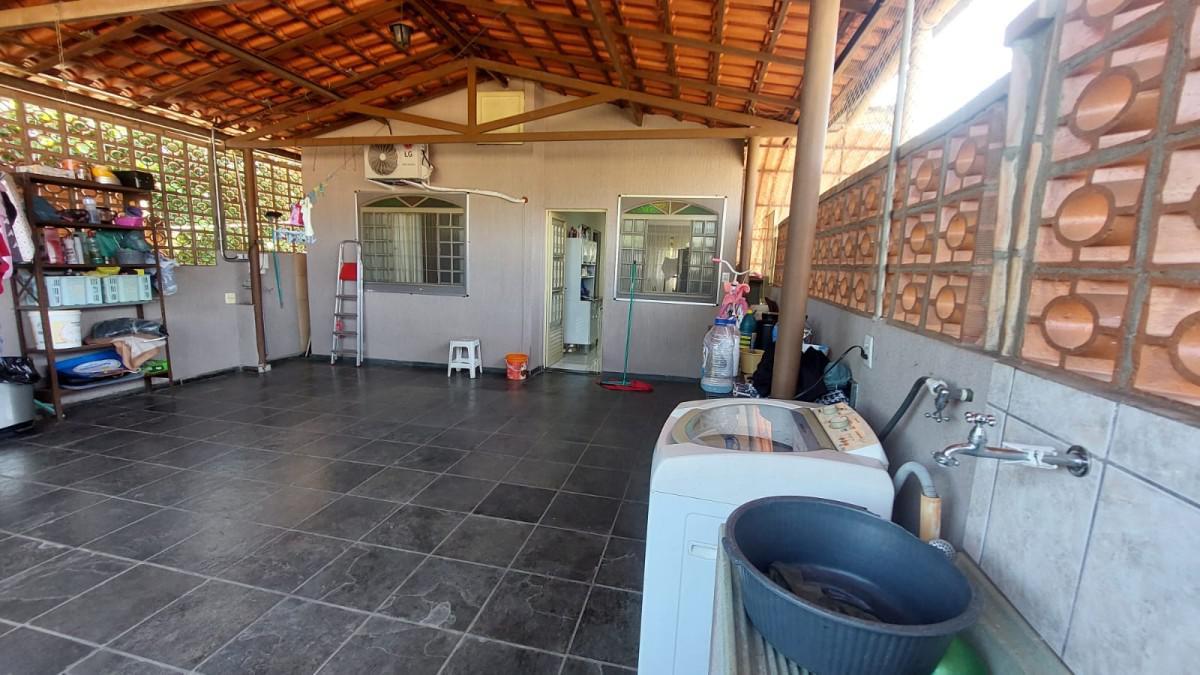 Casa, Primeiro de Maio, 3 Quartos, 3 Vagas