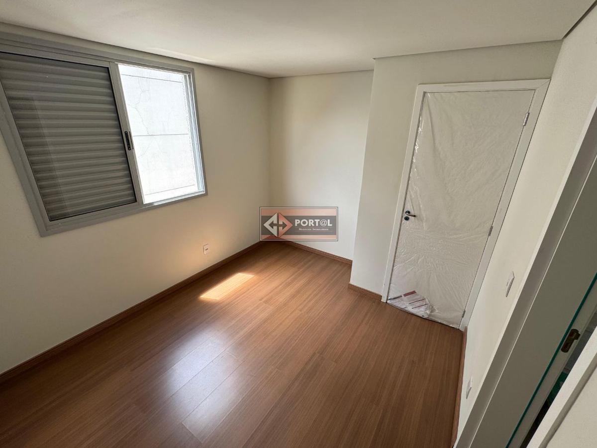 Apartamento, Fernão Dias, 3 Quartos, 2 Vagas, 1 Suíte
