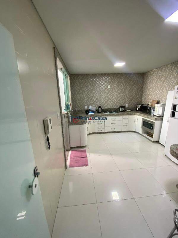 Casa, Santa Maria, 4 Quartos, 3 Vagas, 3 Suítes