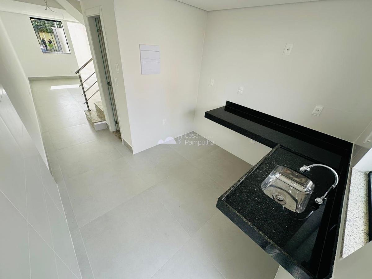 Casa, Santa Mônica, 2 Quartos, 2 Vagas, 2 Suítes