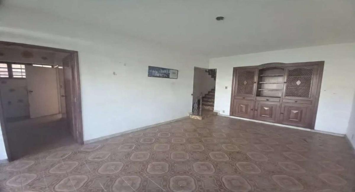 Casa, Cidade Nova, 5 Quartos, 3 Vagas, 1 Suíte