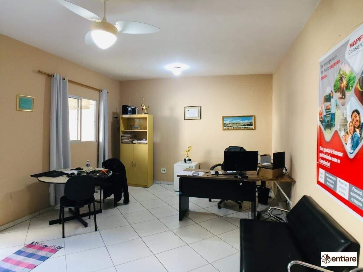 Casa, Jardim Riacho das Pedras, 4 Quartos, 2 Vagas, 1 Suíte