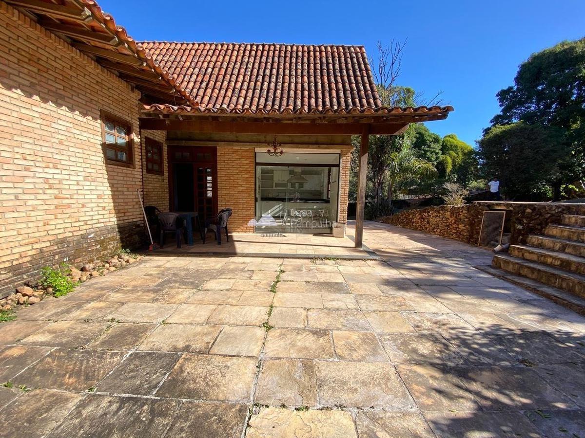 Casa, Braúnas, 3 Quartos, 8 Vagas, 1 Suíte