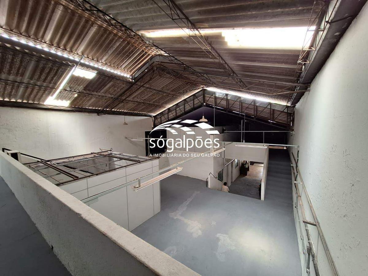 Galpão, Carlos Prates