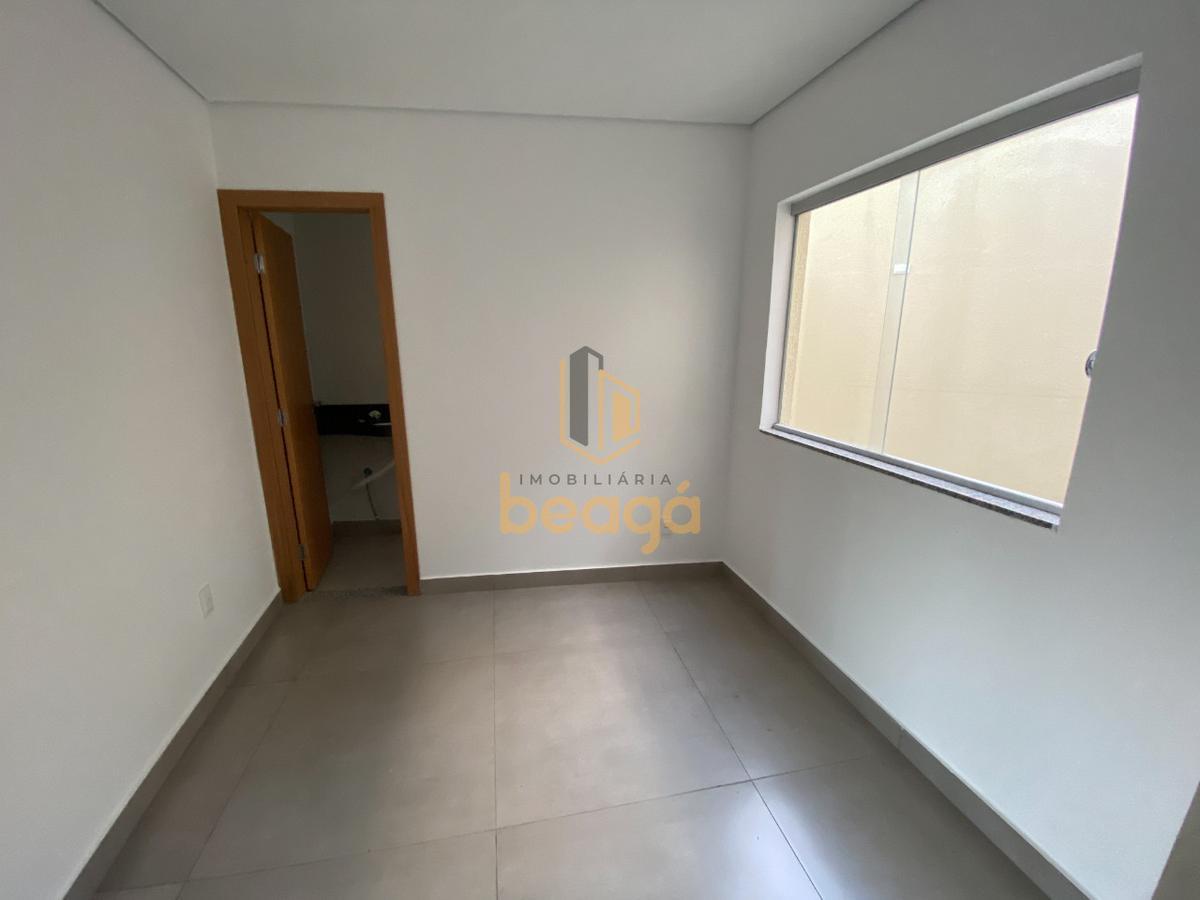 Casa, Parque Xangri-lá, 3 Quartos, 2 Vagas, 1 Suíte
